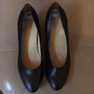 Am selling these beautiful dress shoes❤️❤️❤️❤️